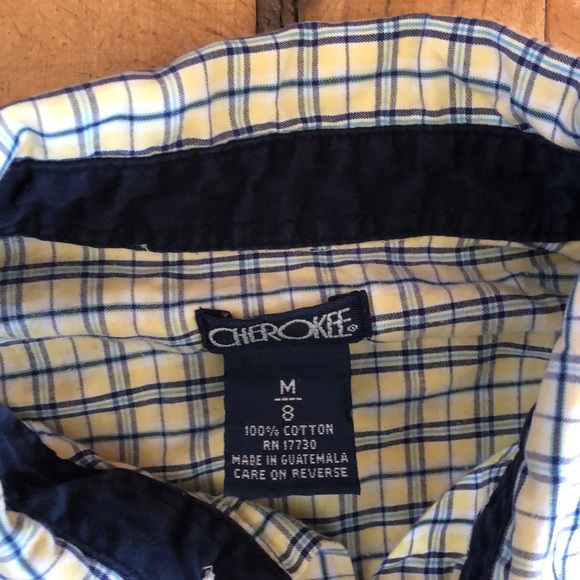 Boys button down shirt - Picture 2 of 3